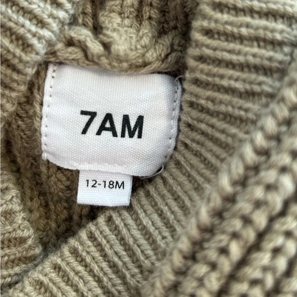 7 AM Enfant‎ Hooded Boxy Sweater Chunky Size 12-18 Months